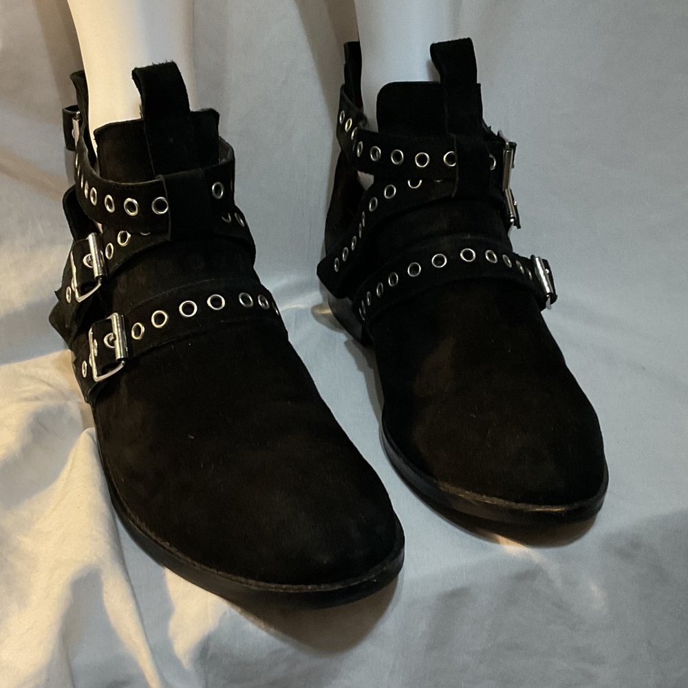 Musse & Cloud Black Strappy Women's Shoes - Picture 2 of 5